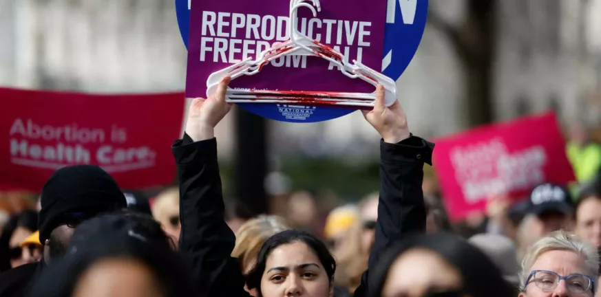 Αριζόνα: Το Ανώτατο Δικαστήριο αναβίωσε νόμο του 1864 που απαγορεύει την άμβλωση από τη στιγμή της σύλληψης