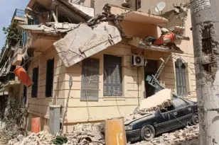 Πασαλιμάνι: Η στιγμή που εργάτης βρίσκει νεκρό τον αστυνομικό μετά την κατάρρευση του κτιρίου