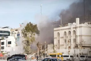ΕΕ: Ζητά αυτοσυγκράτηση μετά το χτύπημα του Ισραήλ στην ιρανική πρεσβεία στην Δαμασκό