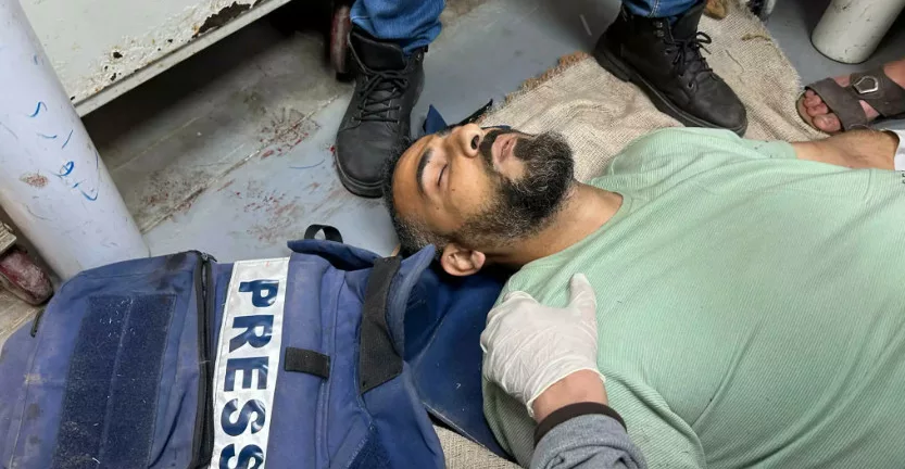 Γάζα: Δημοσιογράφος τουρκικού καναλιού έχασε το πόδι του μετά από ισραηλινό βομβαρδισμό