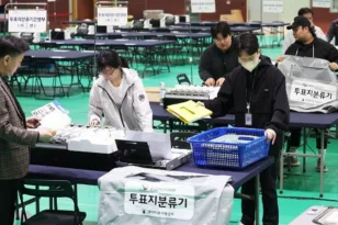 Νότια Κορέα: Βουλευτικές εκλογές - Άτυπο «δημοψήφισμα» για τον πρόεδρο Γιουν