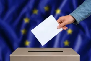 Ευρωεκλογές 2024: Τι δείχνει νέα δημοσκόπηση για τη διαφορά ΝΔ και ΣΥΡΙΖΑ λίγο πριν τις κάλπες