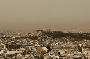 Καιρός: Έρχεται θερμή εισβολή και αφρικανική σκόνη από την Πέμπτη, πόσο θα κρατήσει