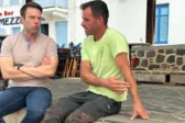 Κασσελάκης: Συνάντηση με τον πατέρα που κατήγγειλε τον αρχαιοφύλακα στη Νίσυρο, ΒΙΝΤΕΟ