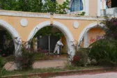 Πάτρα: Καθαρίστηκε το κτίριο «Λάγιος» στη Μαρίνα ΦΩΤΟ