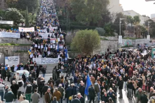 Πάτρα: Κάλεσμα Δημοτικής Αρχής για την απεργία της 17ης Απριλίου