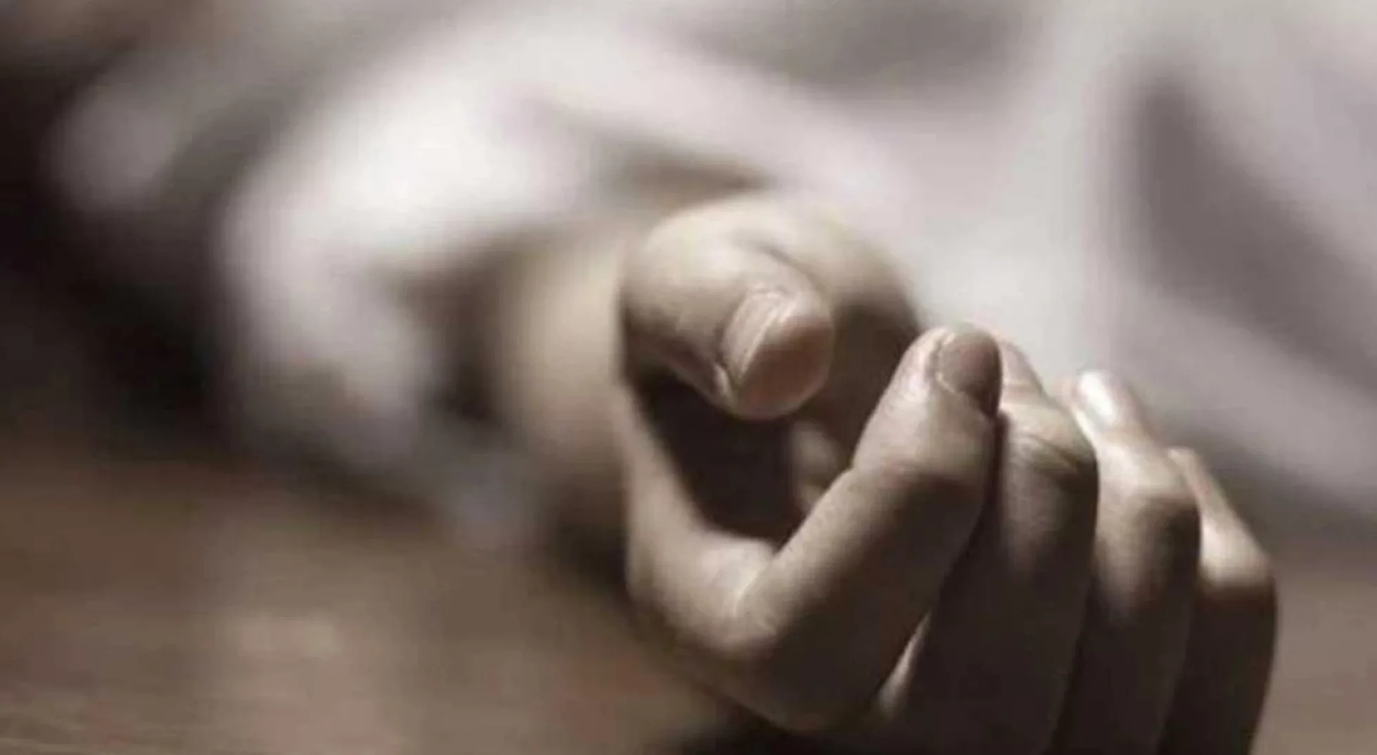 Σοκ στη Θεσσαλονίκη: 26χρονος νεκρός σε Airbnb με τραύμα από όπλο Σοκ στη Θεσσαλονίκη: 26χρονος νεκρός σε Airbnb με τραύμα από όπλο