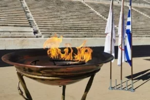 Η Πολυφωνική Χορωδία Πάτρας στην υποδοχή της Ολυμπιακής Φλόγας στην Στέγη Γραμμάτων «Κωστής Παλαμάς»
