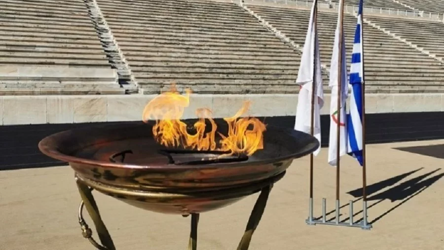 The Polyphonic Choir of Patras at the reception of the Olympic Flame at the “Kostis Palamas” House of Letters
 – 2024-04-21 05:29:34