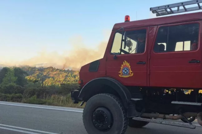 Πυρκαγιά στη Βοιωτία – Υπό έλεγχο η φωτιά στην Παιανία