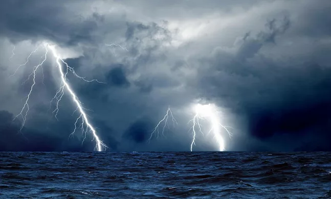 Καιρός: «Έρχονται» ισχυρές καταιγίδες με κεραυνούς και χαλάζι από σήμερα το απόγευμα έως το μεσημέρι του Σαββάτου – Επικαιροποιήθηκε το έκτακτο δελτίο