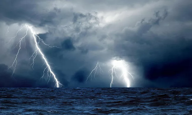 Καιρός: «Έρχονται» ισχυρές καταιγίδες με κεραυνούς και χαλάζι από σήμερα το απόγευμα έως το μεσημέρι του Σαββάτου – Επικαιροποιήθηκε το έκτακτο δελτίο