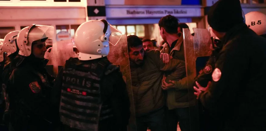 Τουρκία: Επεισόδια μετά τις εκλογές - Εντάσεις και στο Ντιγιαρμπακίρ - ΒΙΝΤΕΟ