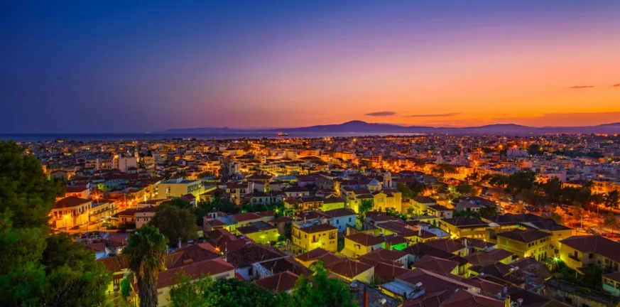 Πάσχα στην Πελοπόννησο: Μια αξέχαστη εμπειρία, όλα τα πασχαλινά έθιμα