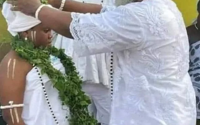 Σάλος στην Γκάνα: 63χρονος ιερέας παντρεύτηκε 12χρονη!