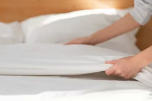 4 τρόποι για να αρωματίσουμε σεντόνια και πετσέτες χωρίς τη χρήση μαλακτικού
