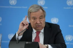 Εκπρόσωπος ΓΓ ΟΗΕ: Ο Γκουτέρες καταδικάζει απερίφραστα τις αεροπορικές επιδρομές στη Ράφα