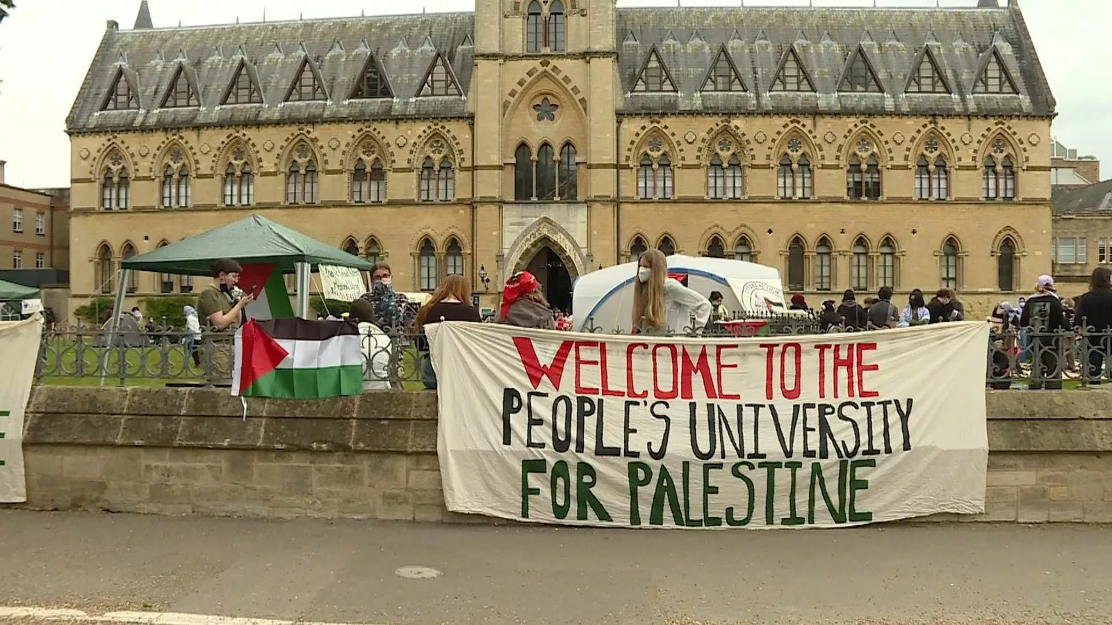 Berlin: Demonstrators occupy the University site VIDEO
 – 2024-05-10 02:06:44