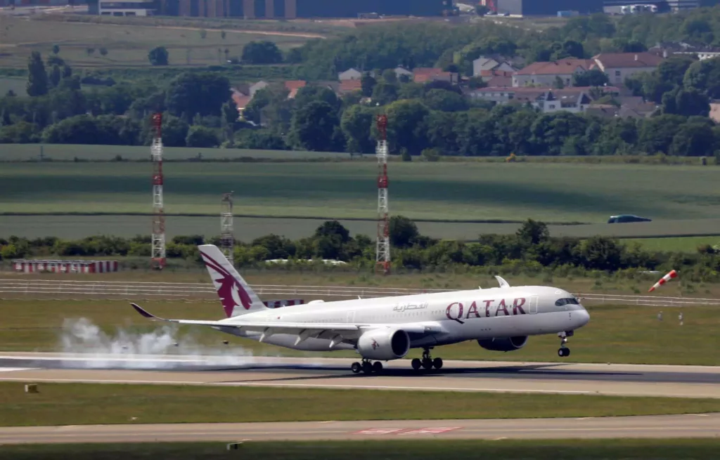 Qatar Airways: In-flight turbulence – At least 12 injured
 – 2024-07-07 02:17:13