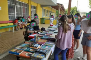 Μεγάλη επιτυχία στη Γιορτή Βιβλίου του 1ο Δημοτικού Σχολείου Παραλίας ΦΩΤΟ