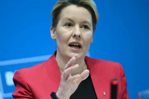 Γερμανία: Γερουσιαστής δέχτηκε επίθεση στο κεφάλι και τον λαιμό