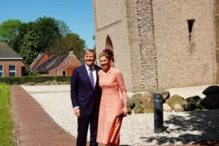 Ολλανδία: Ο βασιλιάς Βίλεμ Αλεξάντερ και η βασίλισσα Μαξίμα σε επίσκεψη σε εκτροφείο βοοειδών ΦΩΤΟ