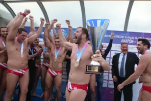 Ο Ολυμπιακός σήκωσε και το φετινό Κύπελλο Ελλάδας