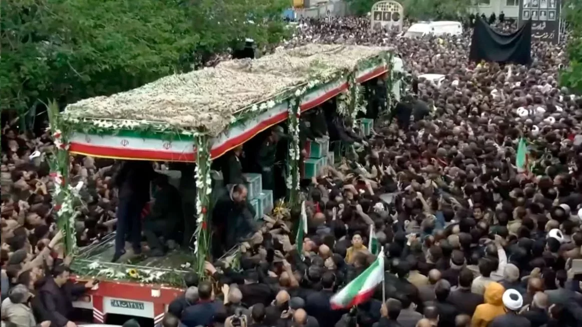 LIVE Ibrahim Raisi Funeral: River of Mourning, Iranians Pay Tribute to President Raisi
 – 2024-07-13 01:13:23