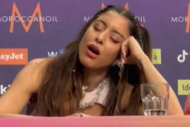 H Μαρίνα Σάττι για το «χαζολόγημα» και το χασμουρητό στη Eurovision 2024