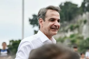 Σε Αγρίνιο και Άρτα σήμερα ο πρωθυπουργός – Υψηλοί τόνοι απέναντι στην αντιπολίτευση
