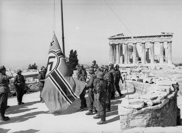 On this present day, Could 30, 1941, Man.  Glezos and Ap. Santas, take down the German flag from the Acropolis and lift the Greek one, what else occurred
 – 2024-06-03 10:04:31