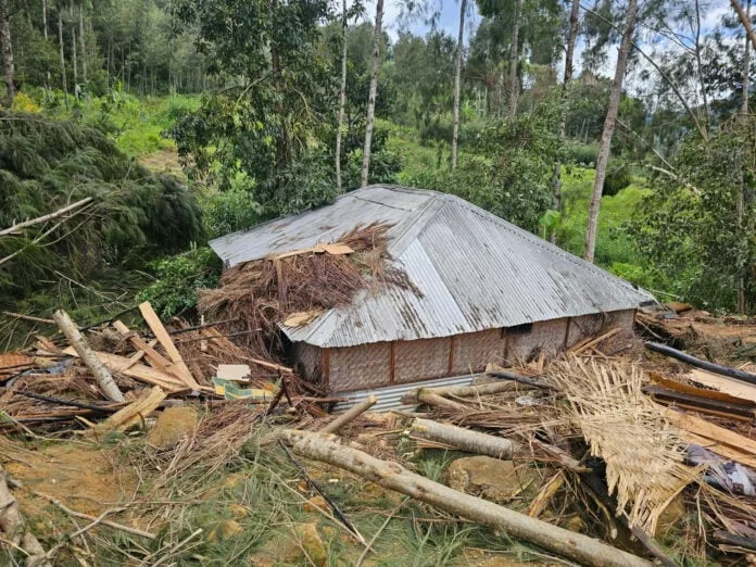 Papua New Guinea: Over 2,000 people buried alive in landslide
 – 2024-07-05 00:09:11