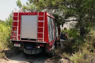Μεγάλη φωτιά στην περιοχή Μαστραντώνη του Δήμου Ερυμάνθου, ήχησε το 112 για εκκένωση