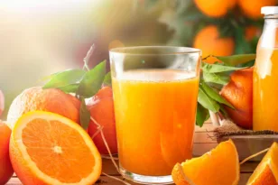 Τι θα συμβεί στο σώμα σας εάν πίνετε χυμό πορτοκαλιού κάθε μέρα