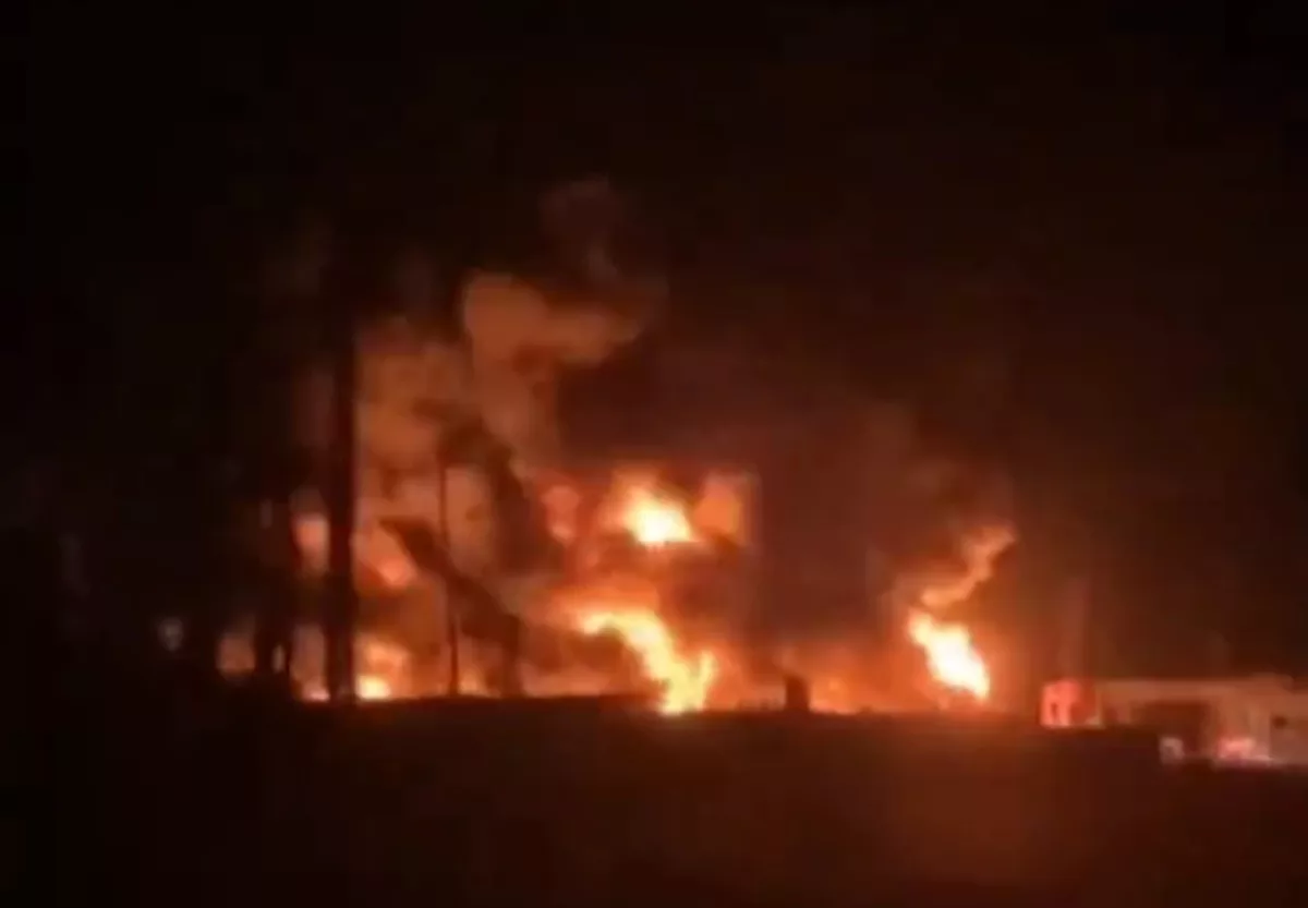 Russia: Fire at an oil refinery from a Ukrainian drone attack VIDEO