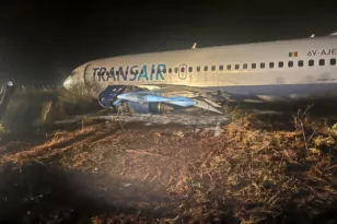 Σενεγάλη: Boeing βγήκε εκτός διαδρόμου μετά από πρόβλημα κατά την απογείωση ΒΙΝΤΕΟ