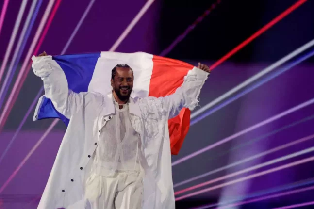 Eurovision 2024: «Έριξε» το spotify ο Γάλλος τραγουδιστής με το Mon Amour
