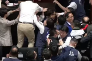 Ταϊβάν: Ξύλο ανάμεσα σε βουλευτές λόγω μεταρρυθμίσεων ΒΙΝΤΕΟ