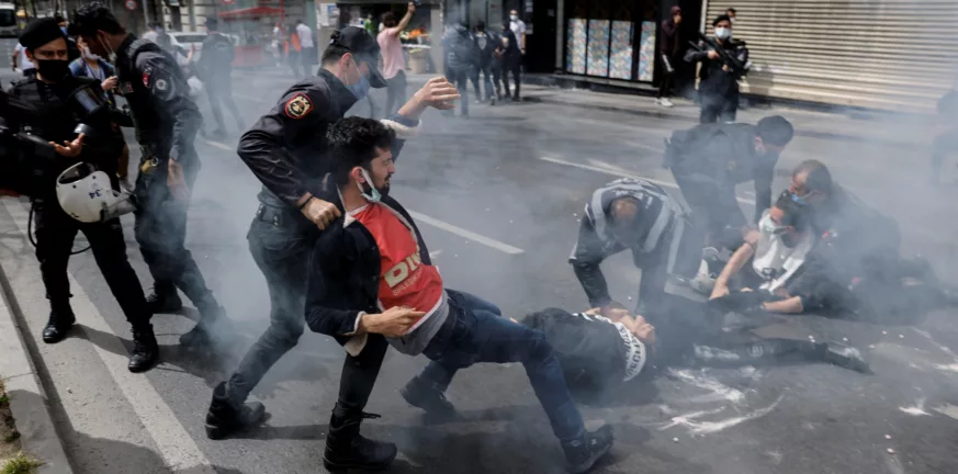 Τουρκία: Σοβαρά επεισόδια στην πλατεία Ταξίμ για την Πρωτομαγιά ΒΙΝΤΕΟ