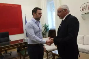 Ο Ισραηλινός πρέσβης απαντά στον Κασσελάκη με βίντεο: «Δεν είναι μόνο μέρος της Χαμάς τρομοκράτες»
