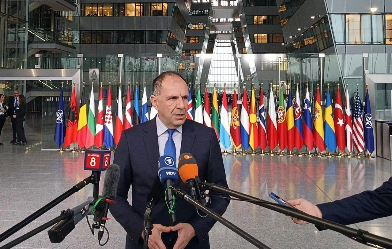 Ταξίδι Γεραπετρίτη στη Λιβύη, τι περιμένουμε