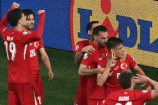 Απίστευτος Γκιουλέρ, παρανοϊκό ματς και Τουρκία-Γεωργία 3-1!