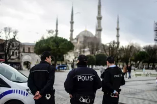 Sabah: Συνελήφθη Ελληνίδα για διακίνηση μεταναστών στο αεροδρόμιο της Κωνσταντινούπολης