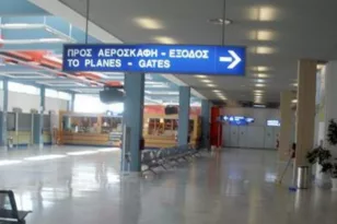 Ακτιο: Δεν πρόλαβε να «πετάξει» από το αεροδρόμιο αλλοδαπός