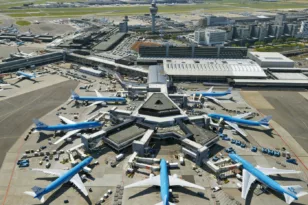 Ολλανδία: Αεροσκάφος της KLM επέστρεψε εκτάκτως στο Άμστερνταμ μετά από βλάβη
