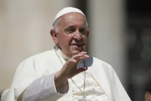 Ansa: Ξανά στο θέμα της ομοφυλοφιλίας και των ιερατικών σχολών αναφέρθηκε ο πάπας Φραγκίσκος