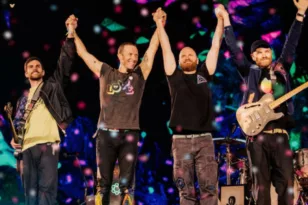 Coldplay: Άνοιξαν οι πόρτες για τη συναυλία της χρονιάς στο ΟΑΚΑ ΦΩΤΟ – ΒΙΝΤΕΟ