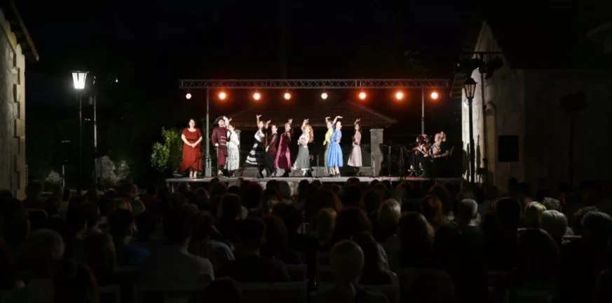 Πάτρα: Αρχαία δράματα, σύγχρονες συγκρούσεις και θεατρικά είδωλα στο Διεθνές Φεστιβάλ - Πέντε παραστάσεις που αξίζει να δεις Πάτρα