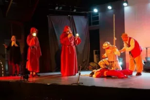 Ο «Δον Κιχώτης, ο ονειροπόλος» ανοίγει τον φετινό κύκλο του Φεστιβάλ Ερασιτεχνικού Θεάτρου