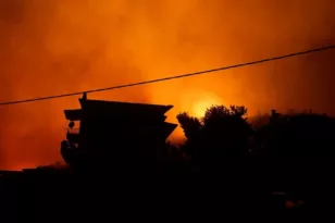 Νεο Μεξικό: Δυο νεκροί και 500 καμμένα σπίτια εξαιτίας των πυρκαγιών